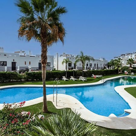 Prachtig Penthouse Met Jacuzzi Appartement Estepona Buitenkant foto