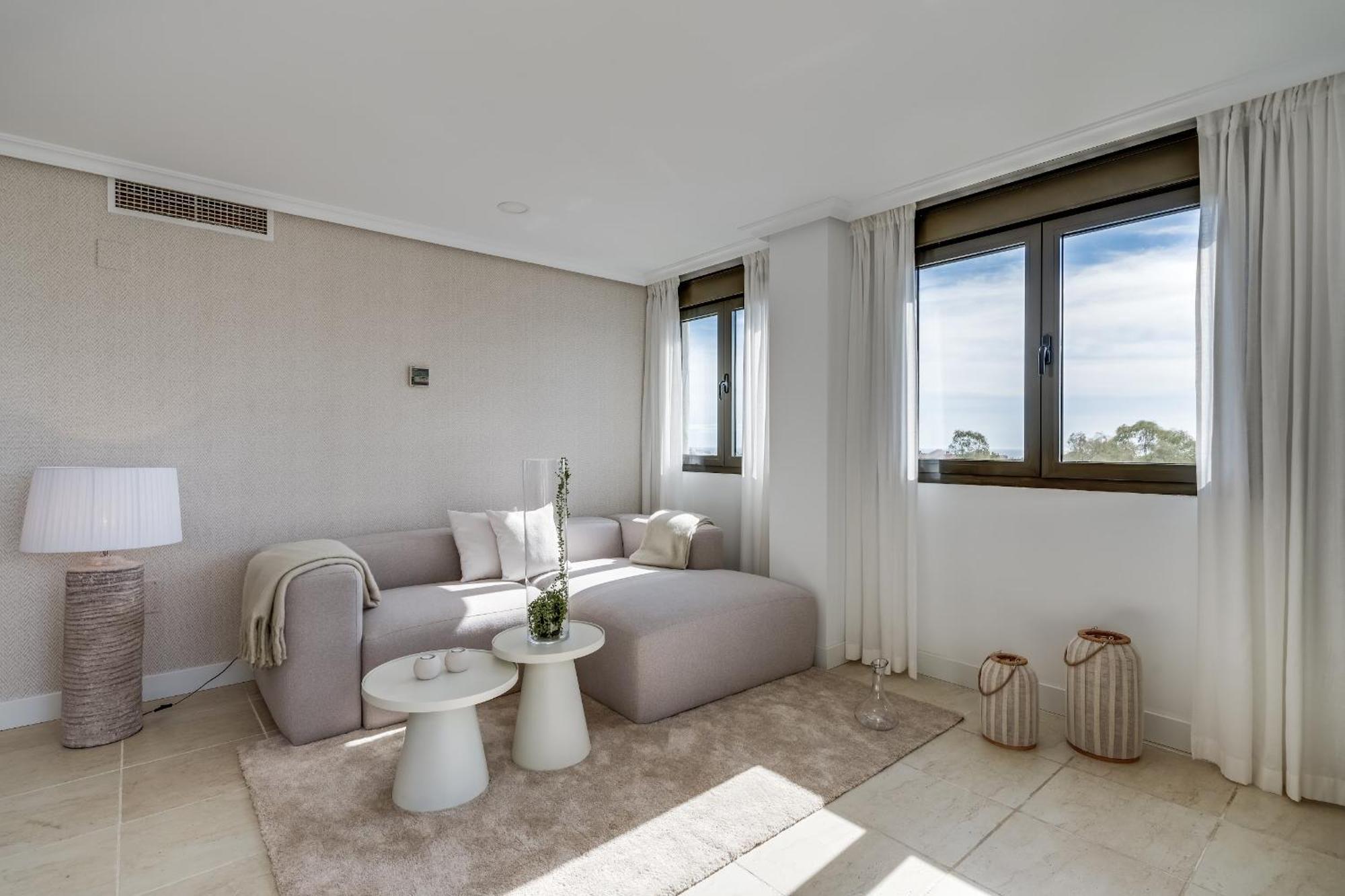 Prachtig Penthouse Met Jacuzzi Appartement Estepona Buitenkant foto